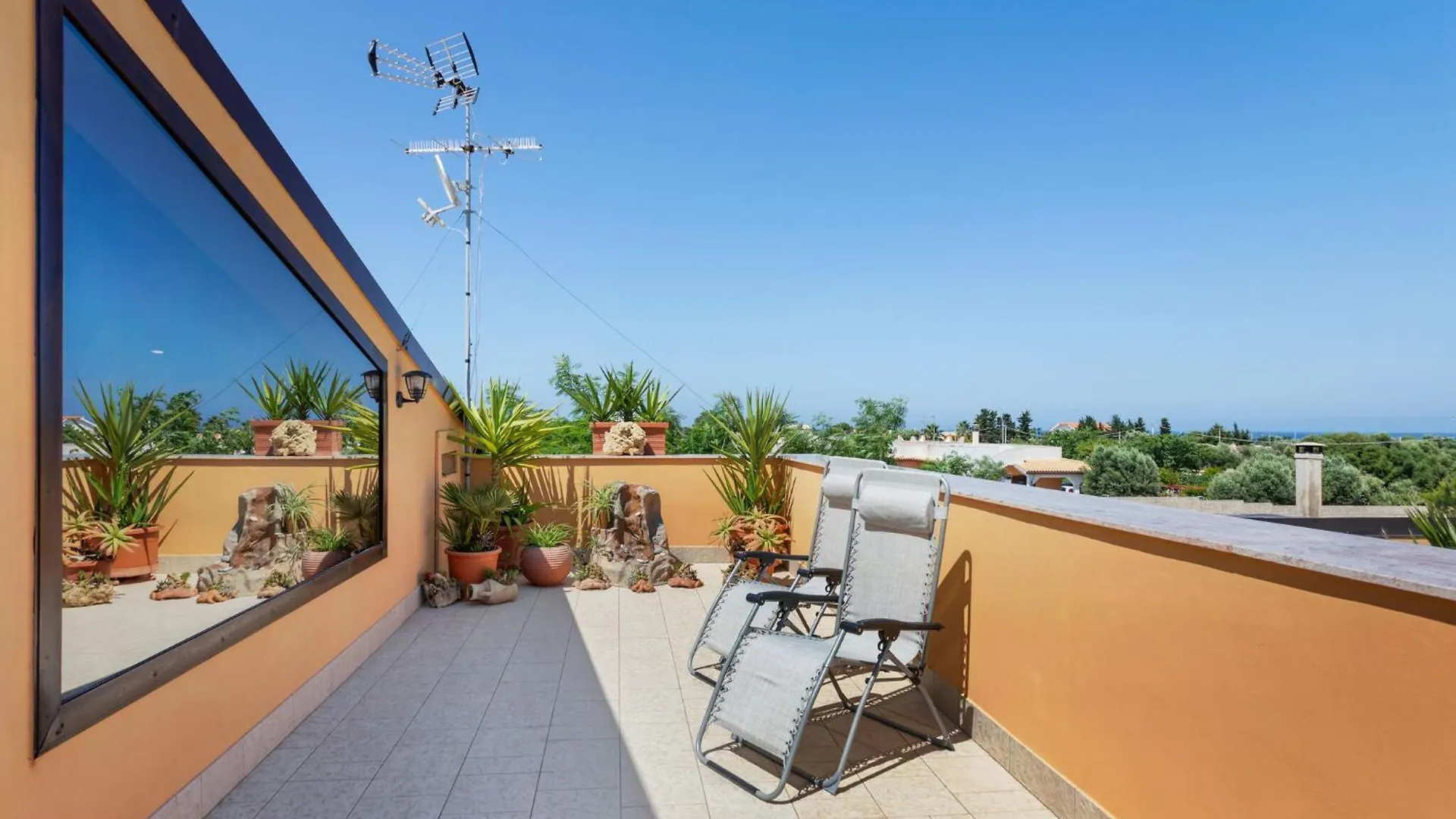 Villa Lena-Siracusa Plemmirio 0*,  Italy